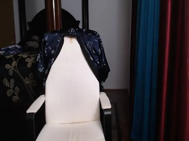 Live sex webcam photo for Littlekai2021 #255254900