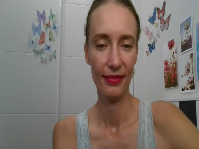 Live sex webcam photo for CelesteTasty #264189802