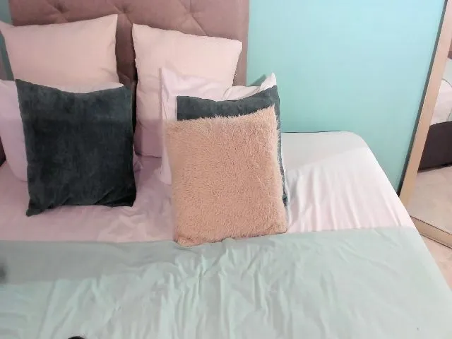 Live sex webcam photo for circenmilen #261853920