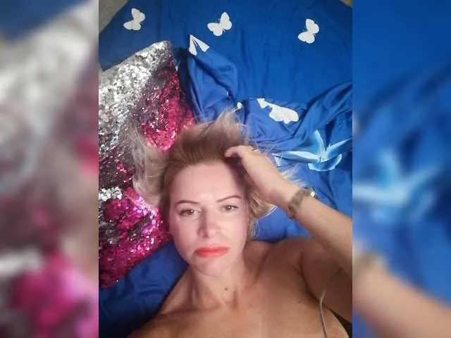 Live sex webcam photo for CathyPretty #257872647
