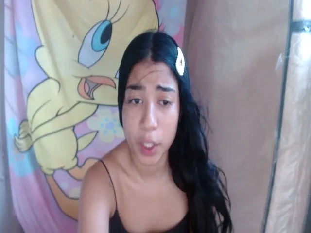 Live sex webcam photo for dollsquirtxxx #254591001