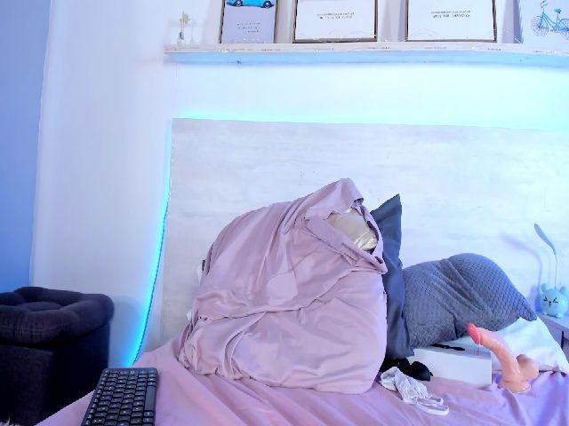 Live sex webcam photo for Sophia_Ferrer #255801942