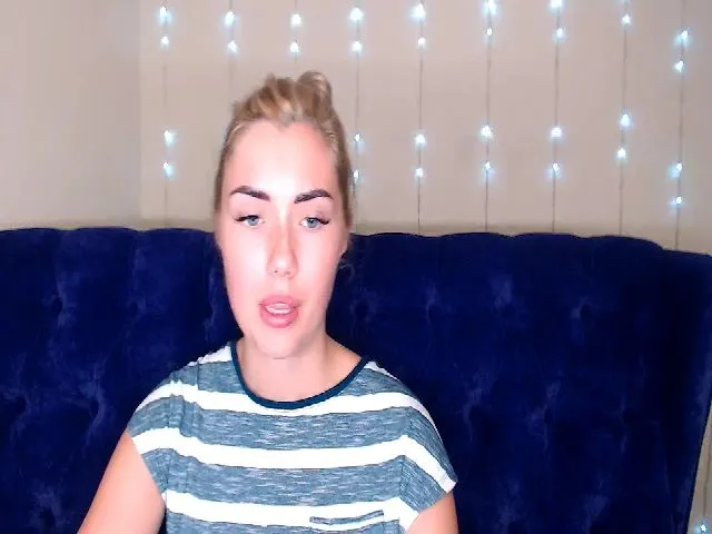 Live sex webcam photo for TrishKlein #255894254