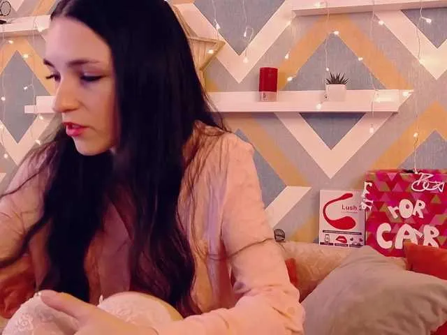Live sex webcam photo for KariNeal #241117506