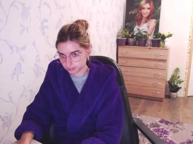 Live sex webcam photo for springibabby #244589148