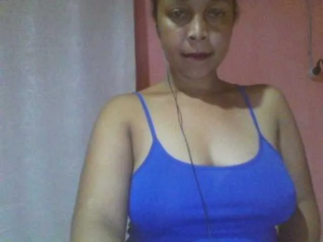 Live sex webcam photo for big-ass-sexy #245363531