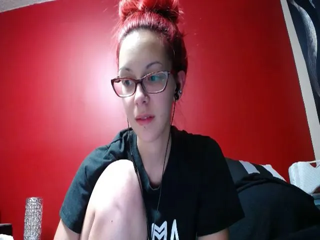 Live sex webcam photo for ZombieGirlX #253978712