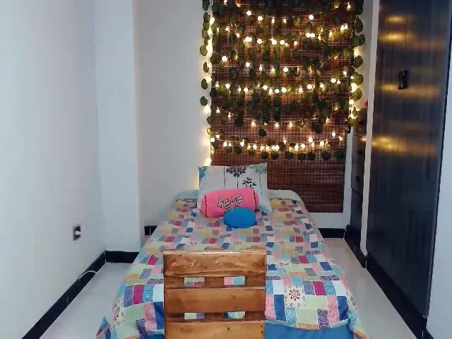 Live sex webcam photo for Luna__sparkly #260361194