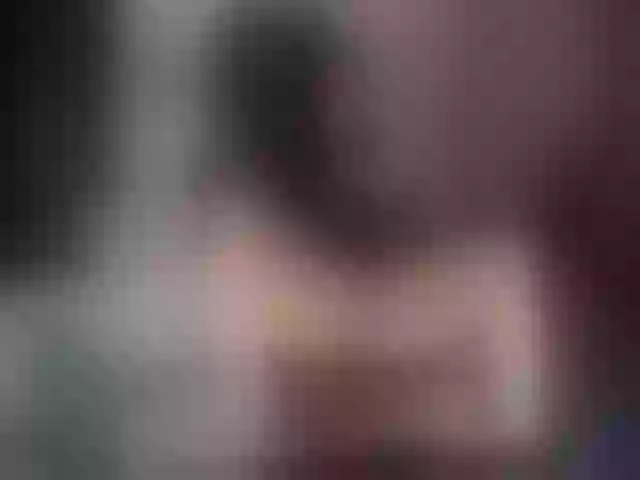 Live sex webcam photo for MaggieBrown_ #254548376