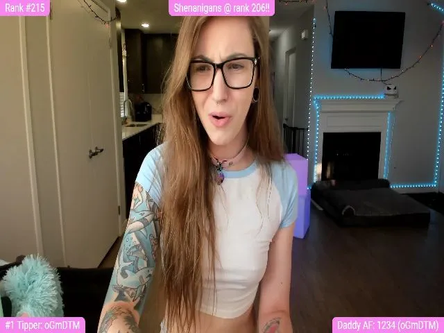 Live sex webcam photo for TheSharkQueen #260353594