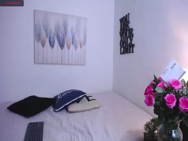 Live sex webcam photo for Amelia_avalor #255633809