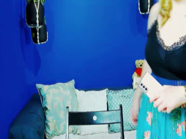 Live sex webcam photo for DeliceSmille #254160886