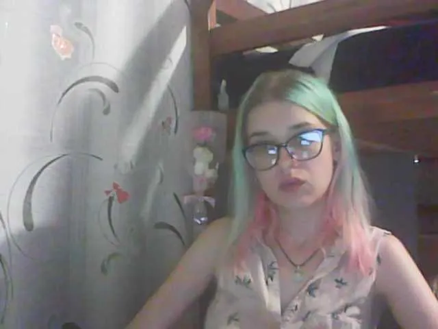 Live sex webcam photo for malvinella #254643063