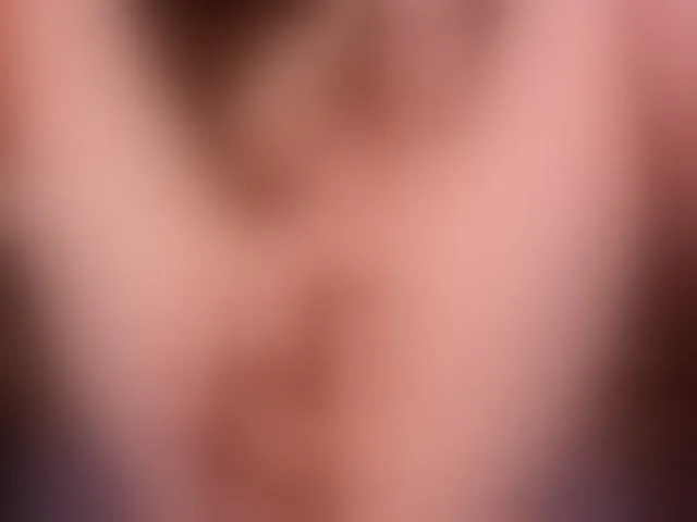 Live sex webcam photo for JenniferLuvv #253747092