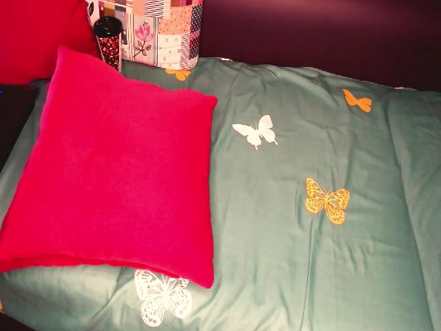 Live sex webcam photo for evellyn_eve #260927619