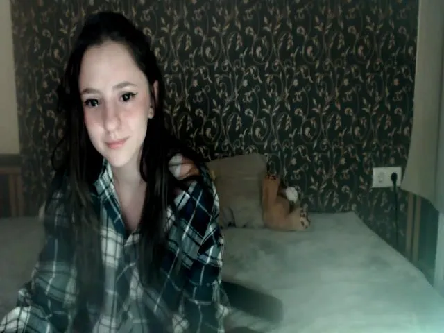 Live sex webcam photo for Meowny #263989555