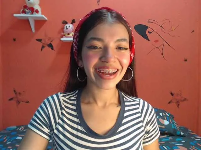 Live sex webcam photo for savanahsex1 #241408671