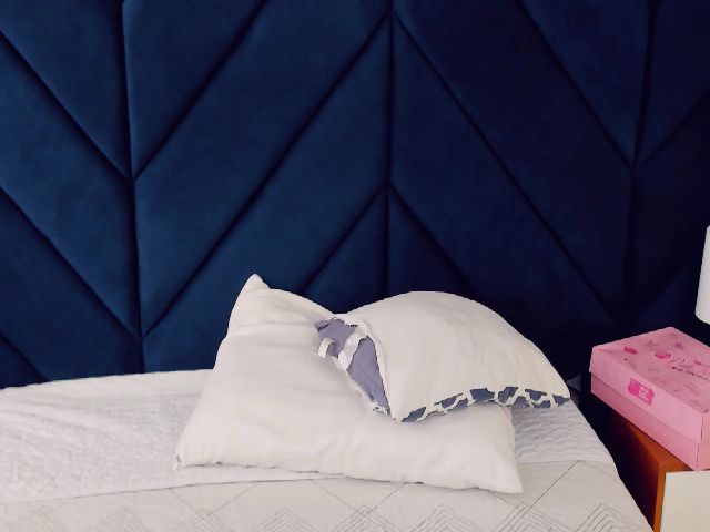 Live sex webcam photo for Anna_cooper #254237661