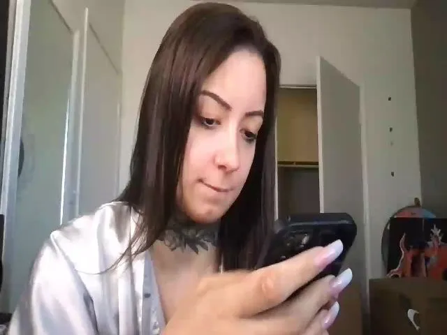 Live sex webcam photo for IllusionBby #259458924