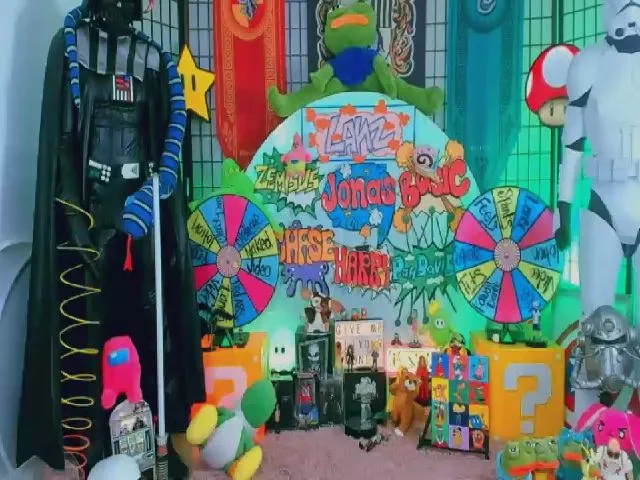 Live sex webcam photo for Agostinha_Red #254956158