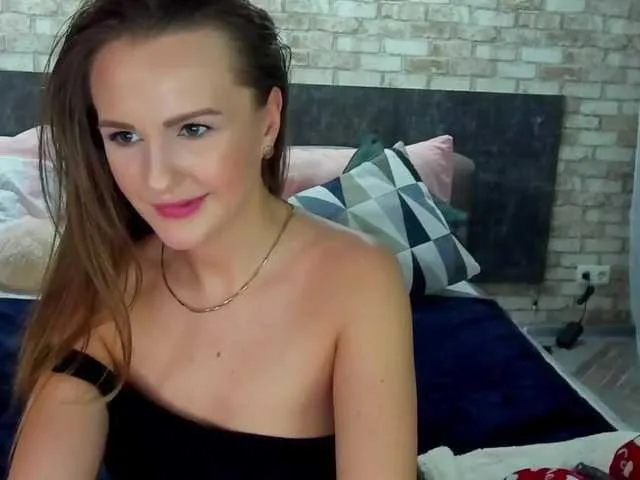 Live sex webcam photo for VeronikaNew #241316009