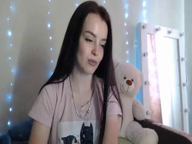 Live sex webcam photo for BitsyMia #255250153