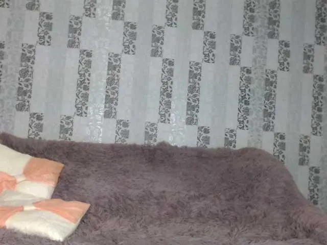 Live sex webcam photo for Liraleii #241270687