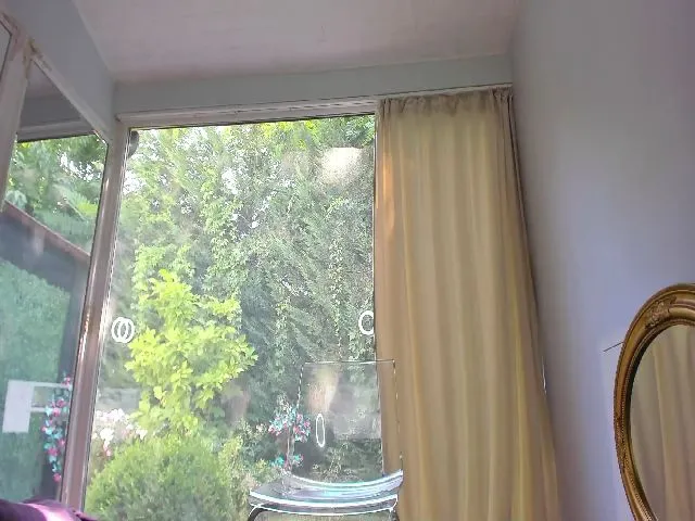 Live sex webcam photo for AlisonKate #260527803