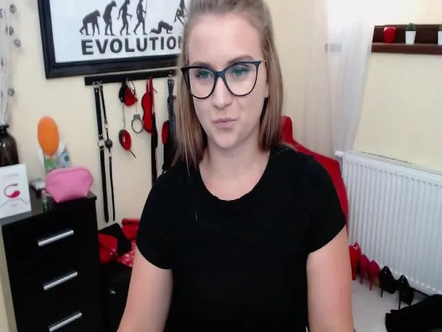 Live sex webcam photo for DREAMxLisa #259140764