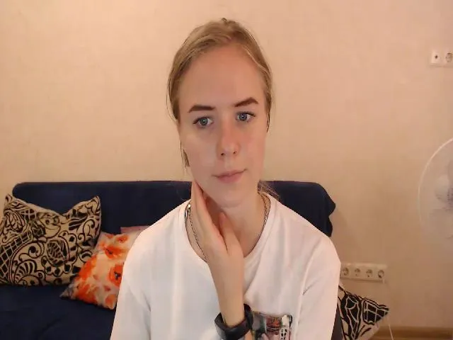 Live sex webcam photo for Limana_xo #259487263