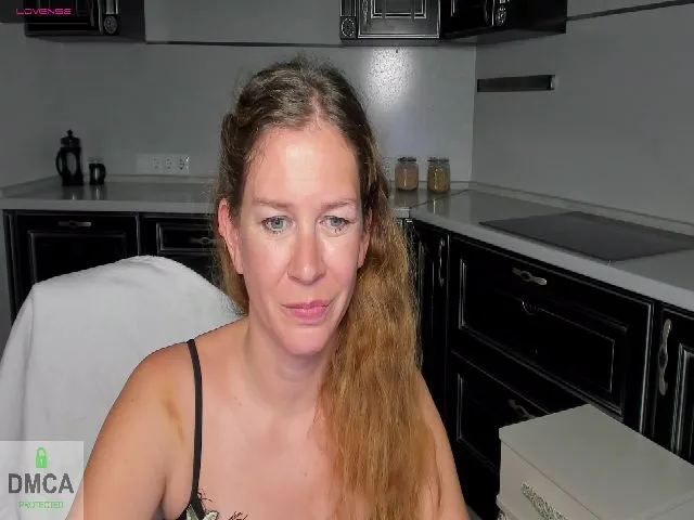 Live sex webcam photo for StelaMartin #260023803
