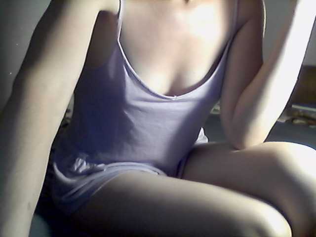 Live sex webcam photo for LorraineOSun #250855910