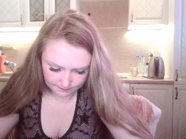 Live sex webcam photo for JaneGrey111 #265626516