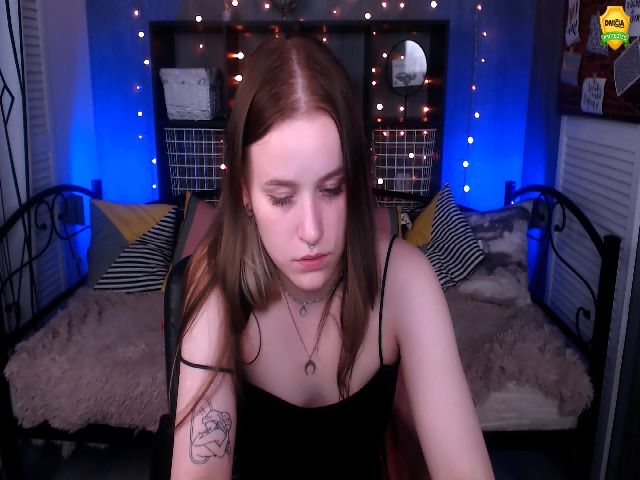 Live sex webcam photo for LynneDawson #252919656