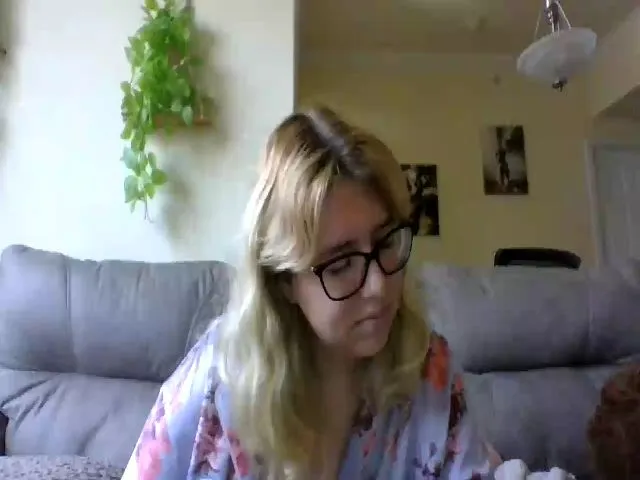 Live sex webcam photo for cozychristine #258212803