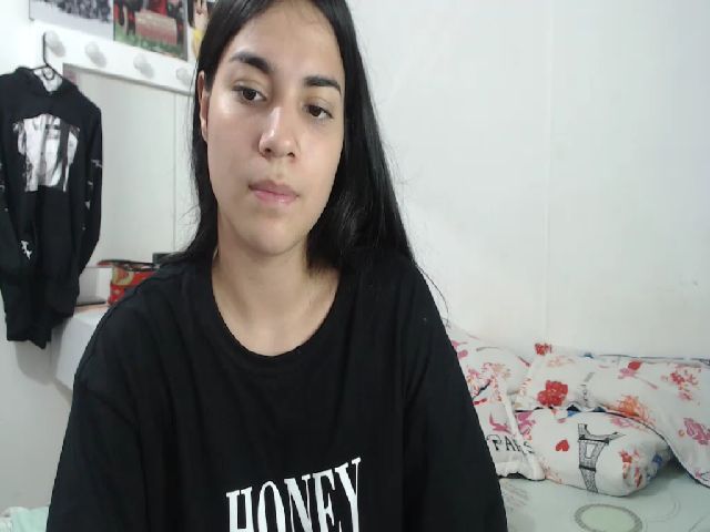 Live sex webcam photo for Zendayasexxx #287885550