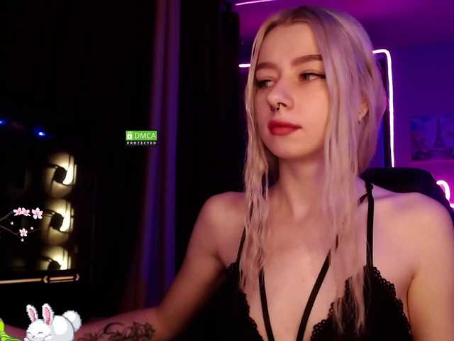 Live sex webcam photo for Annelitt #287947816