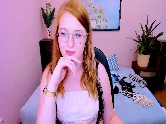 Live sex webcam photo for FlorenceAir #256818743