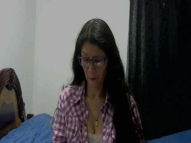 Live sex webcam photo for Latin__mature #264123915