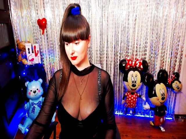 Live sex webcam photo for x_MissMia_x #253058089