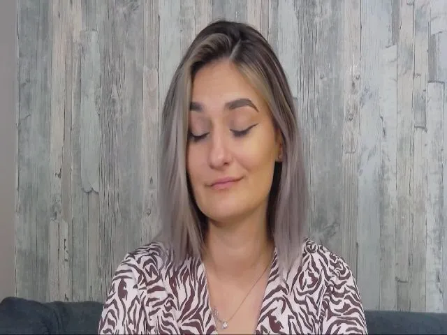 Live sex webcam photo for SecretAmber #255398814