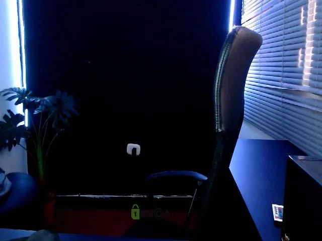 Live sex webcam photo for victoria_lee2 #259958680