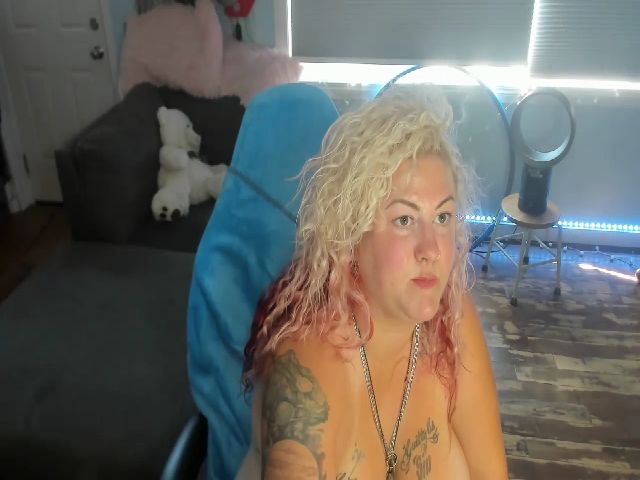 Live sex webcam photo for Janrubygirl #252271574