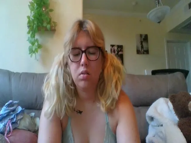 Live sex webcam photo for cozychristine #261358348