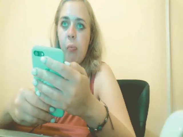 Live sex webcam photo for GoddessNika #254573343