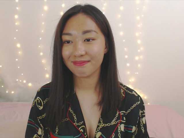 Live sex webcam photo for Alisonyugai #248793287