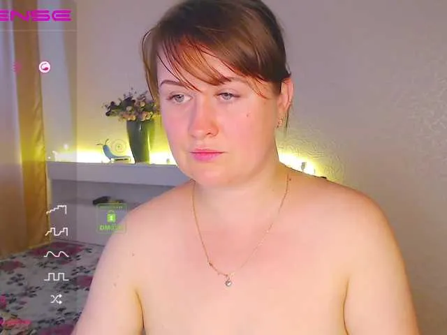 Live sex webcam photo for NewAnna #247701259