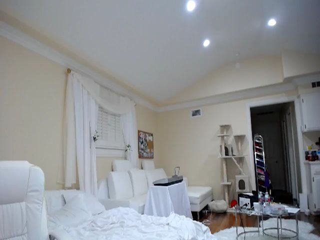 Live sex webcam photo for SandraGPopa #264697200