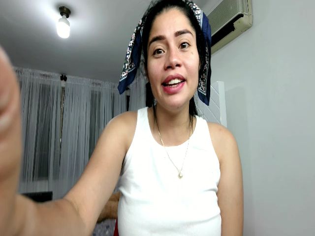 Live sex webcam photo for Einnyn_sweet #258542700