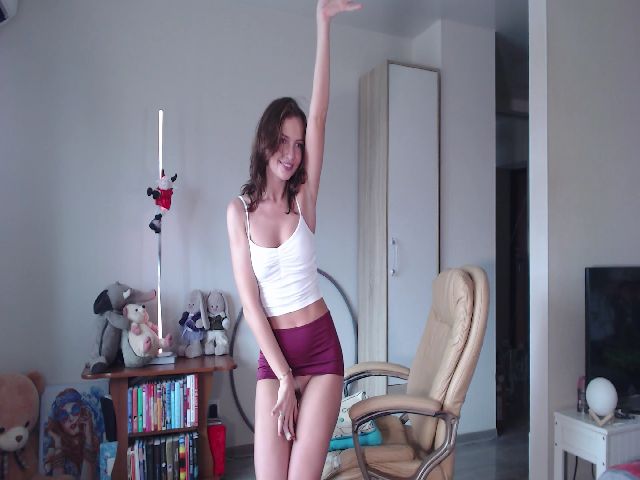 Live sex webcam photo for HoneyIAmHome #254720176